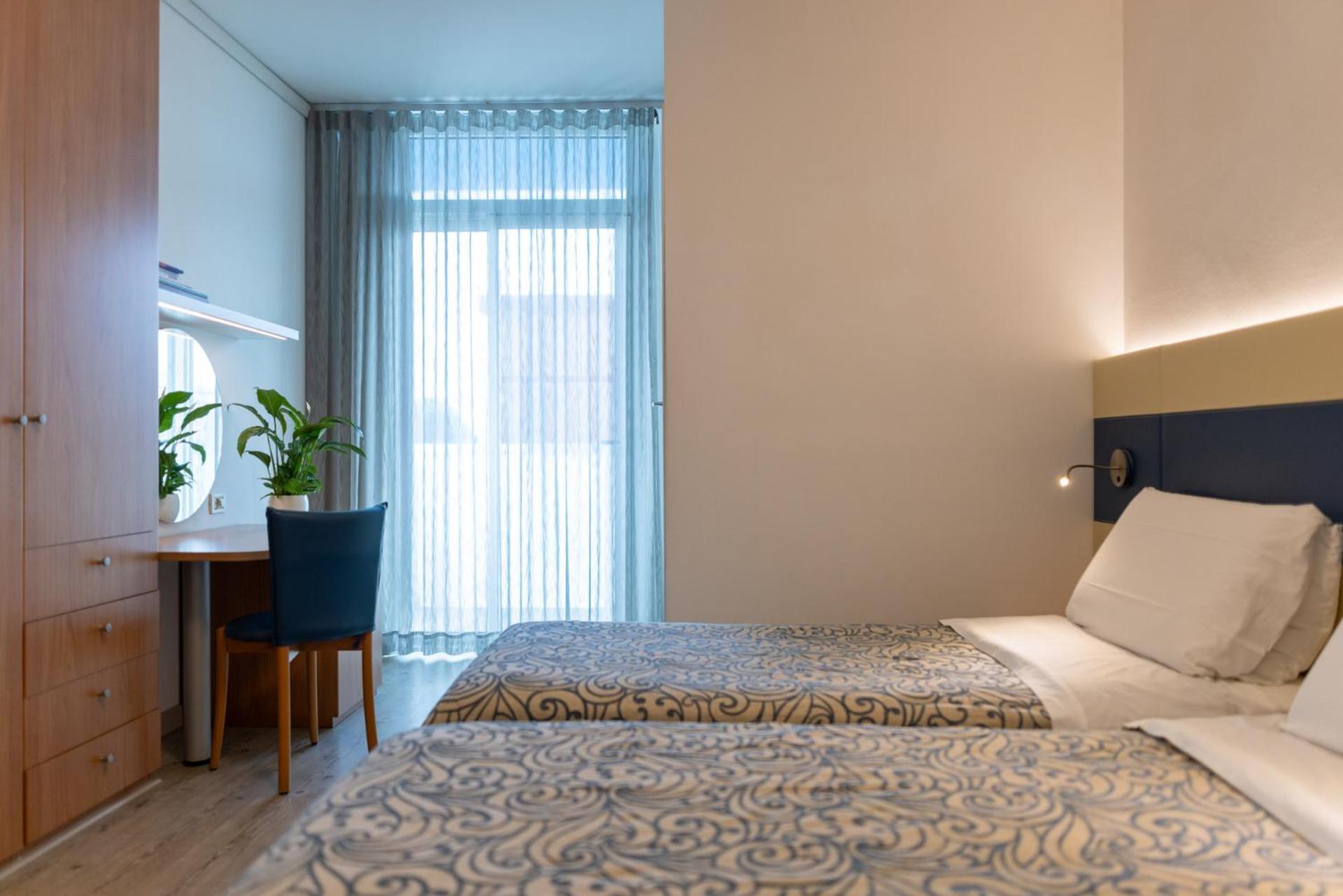 Hotel Las Vegas Бибионе Екстериор снимка
